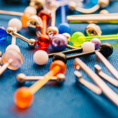 PIERCINGS